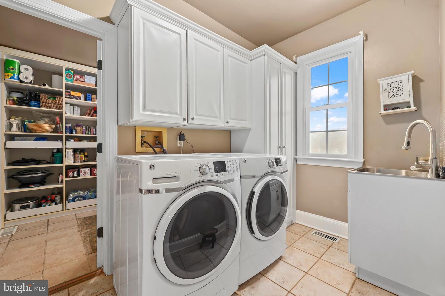 9393 Briar Ln Property Photo 25