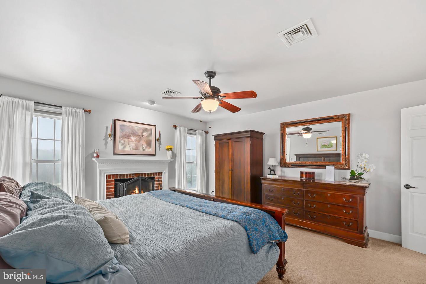 9393 Briar Ln Property Photo 32