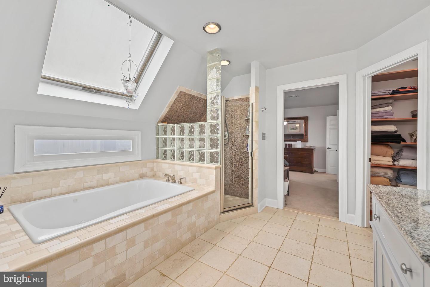 9393 Briar Ln Property Photo 35