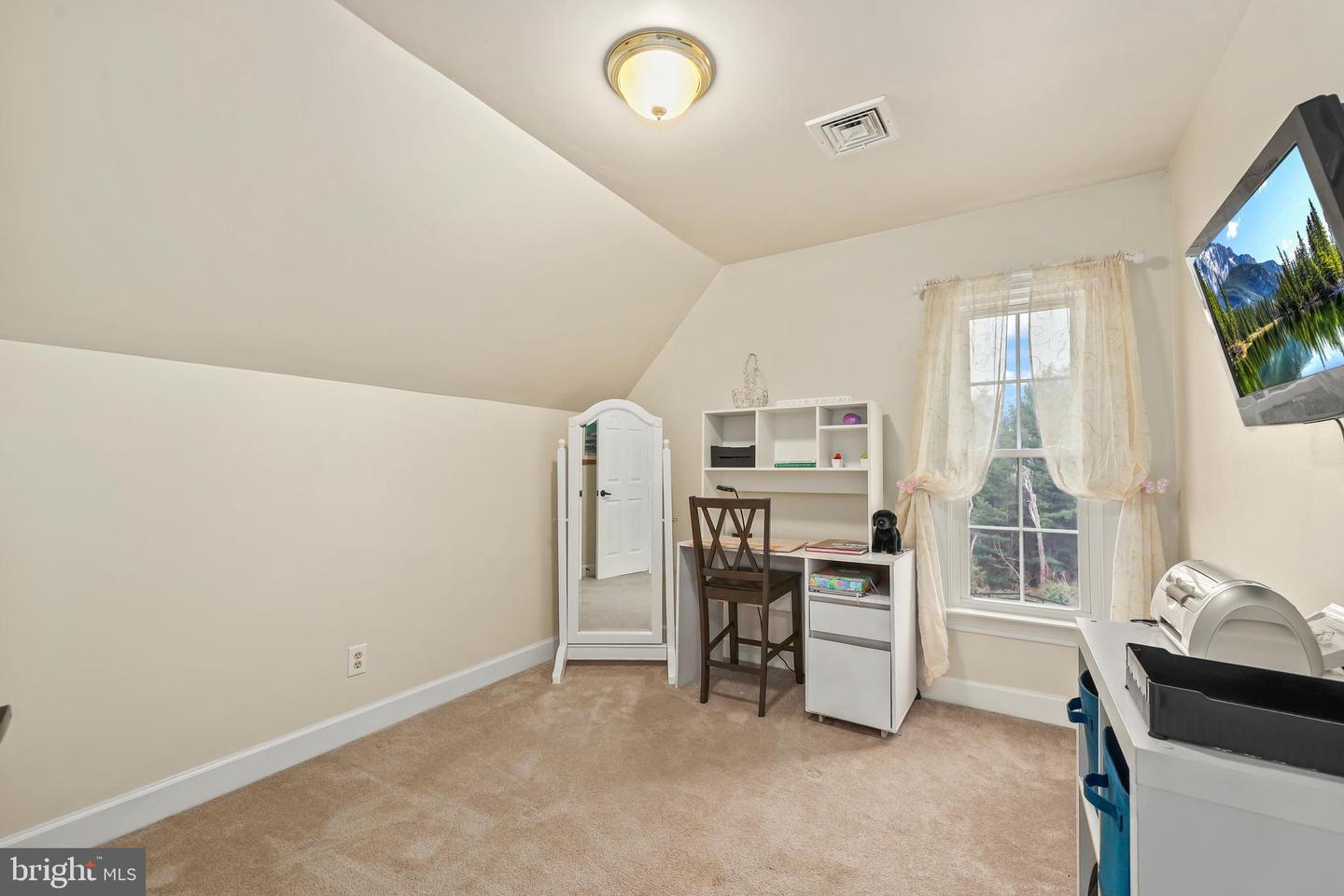 9393 Briar Ln Property Photo 43