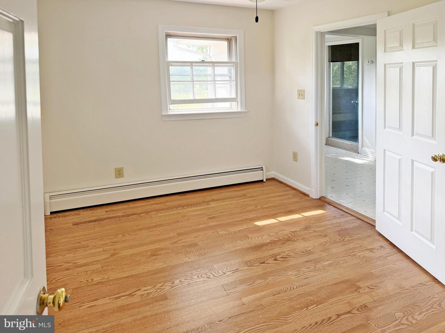 9248 Springs Rd Property Photo 11