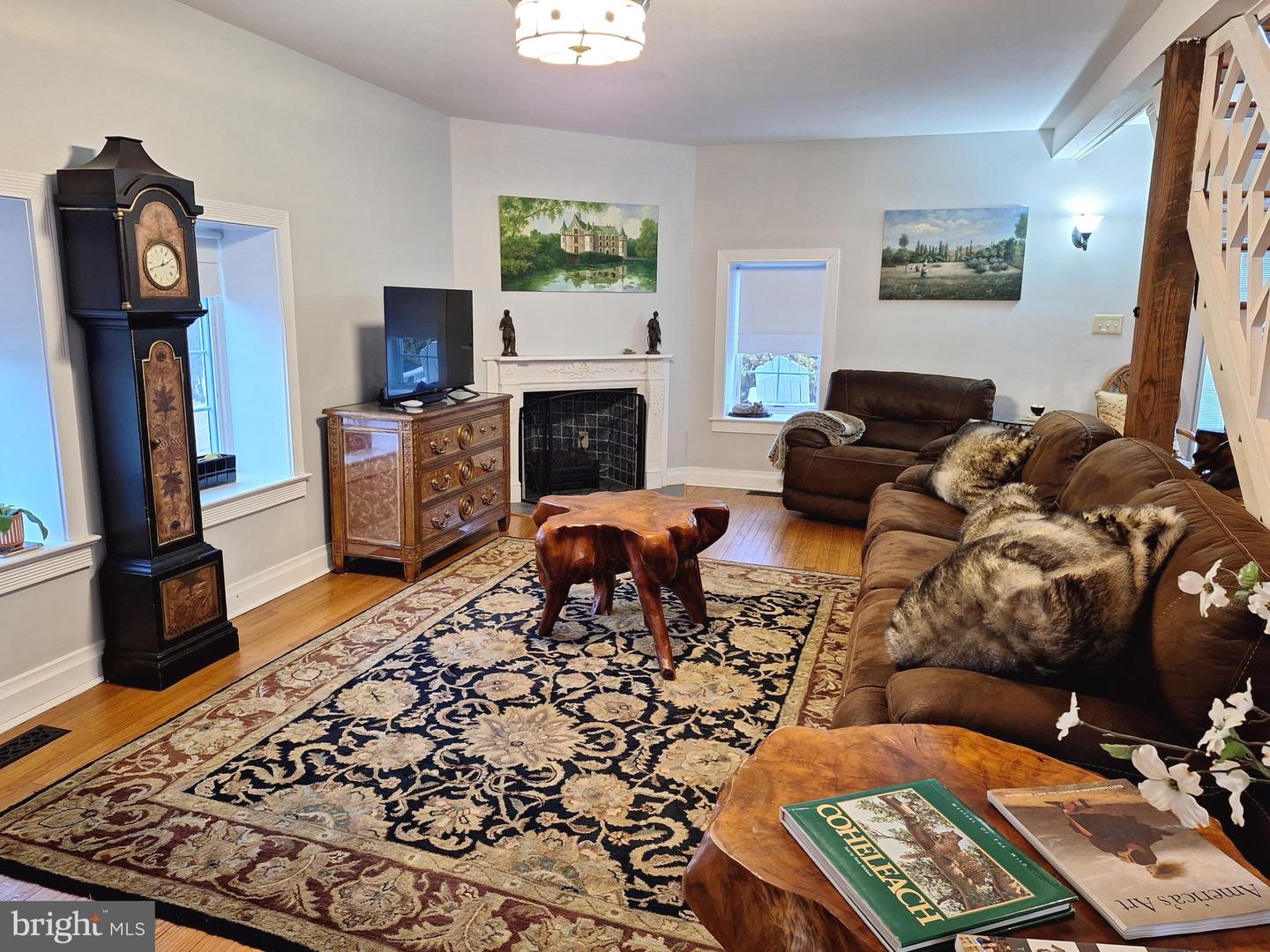 2254 Winchester Property Photo 8