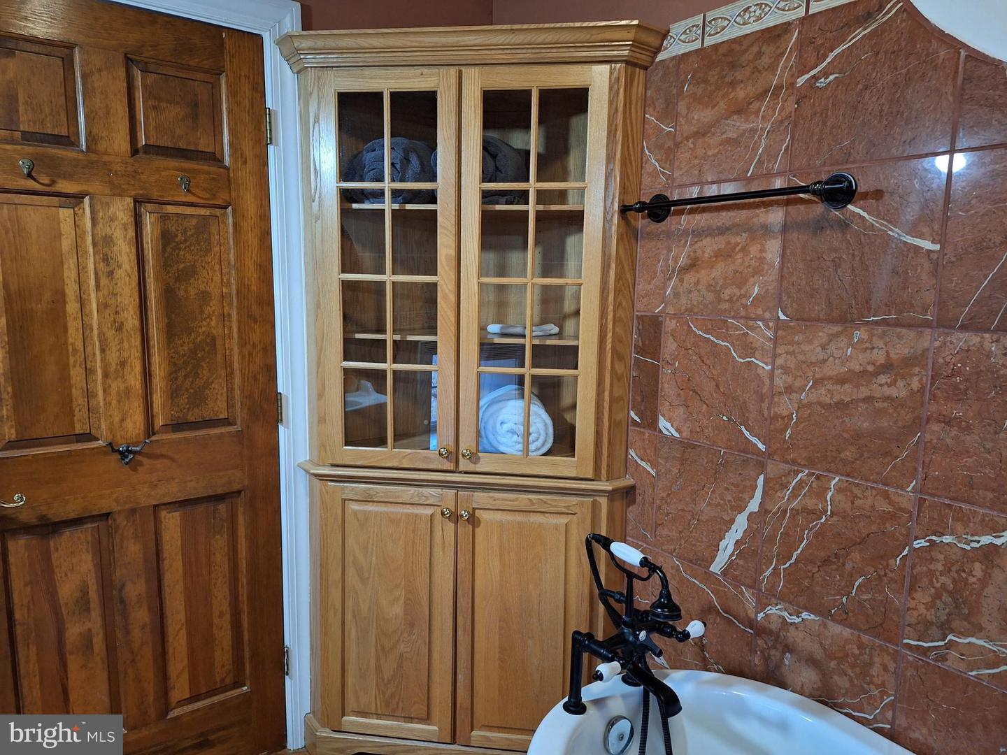 2254 Winchester Property Photo 40