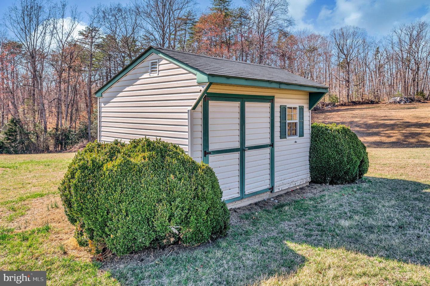 5823 Sumerduck Rd Property Photo 44