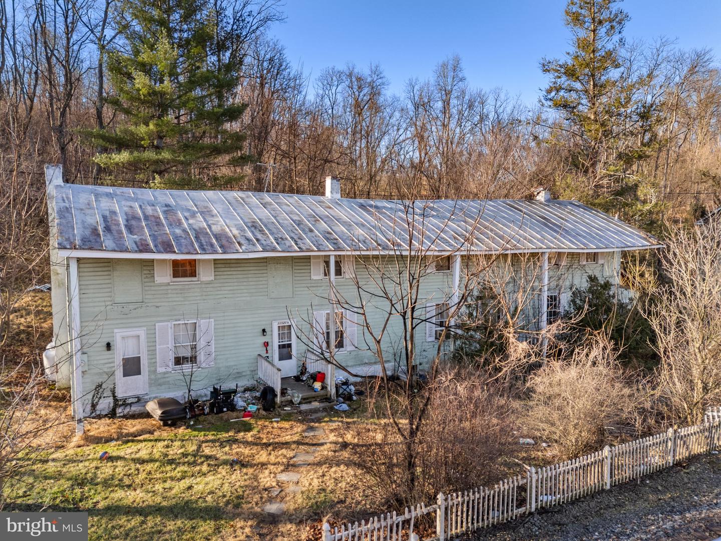 3229 Railstop Rd Property Photo 8