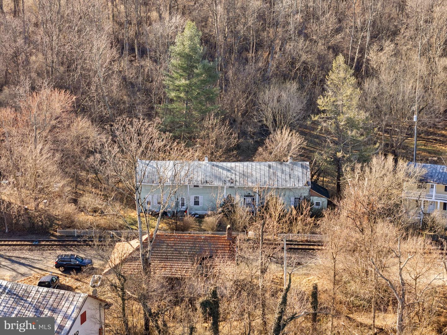 3229 Railstop Rd Property Photo 9