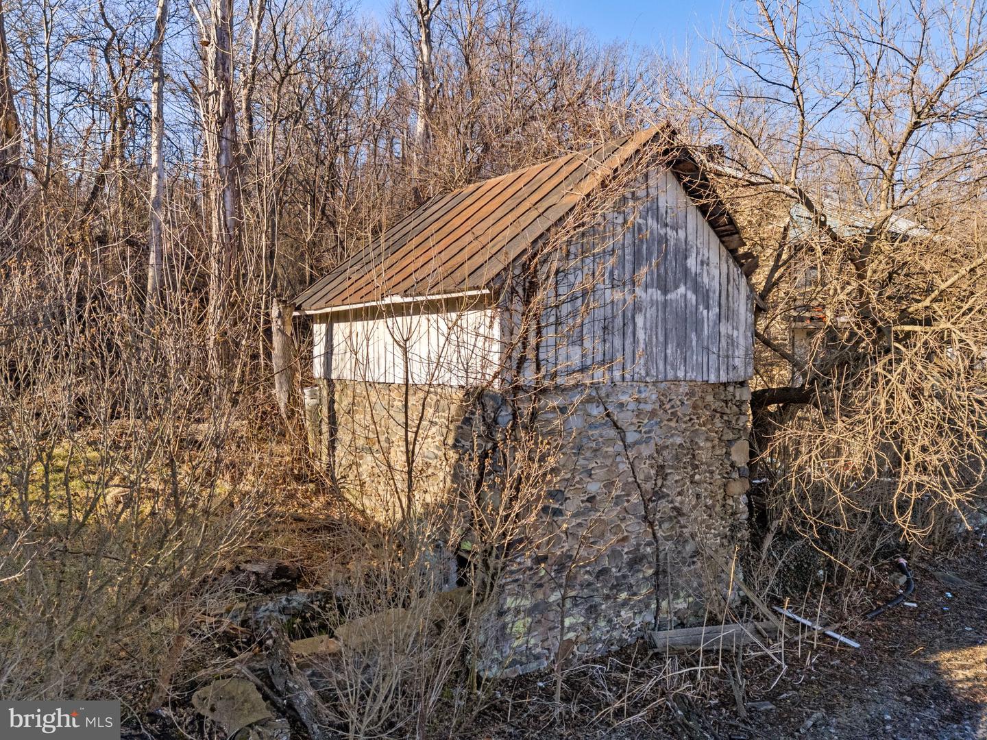 3229 Railstop Rd Property Photo 13