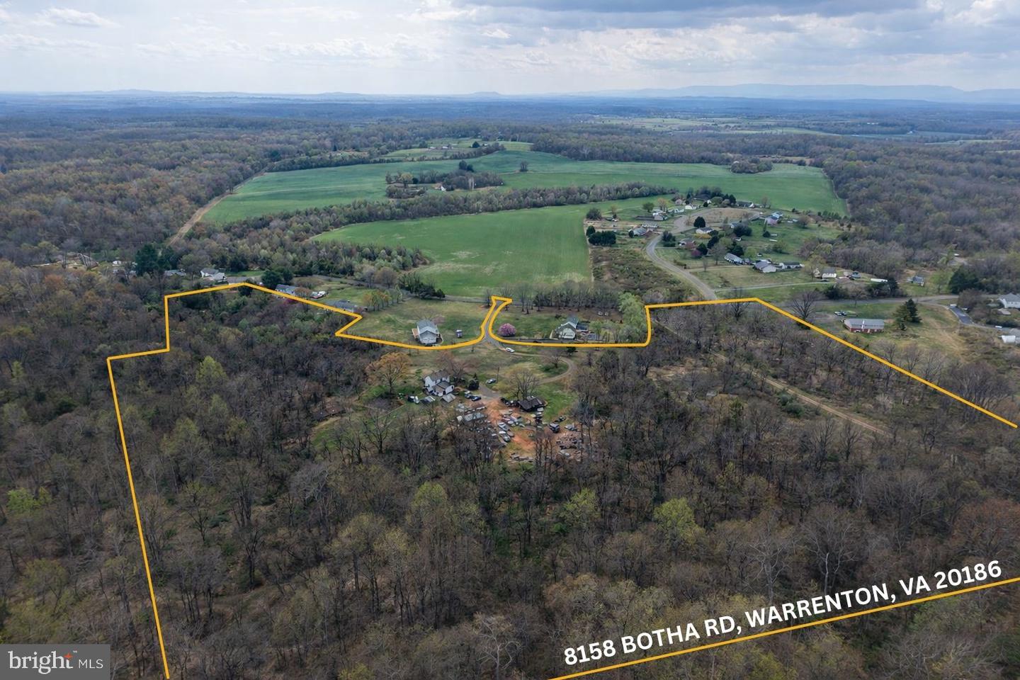 8158 Botha Rd Property Photo 1