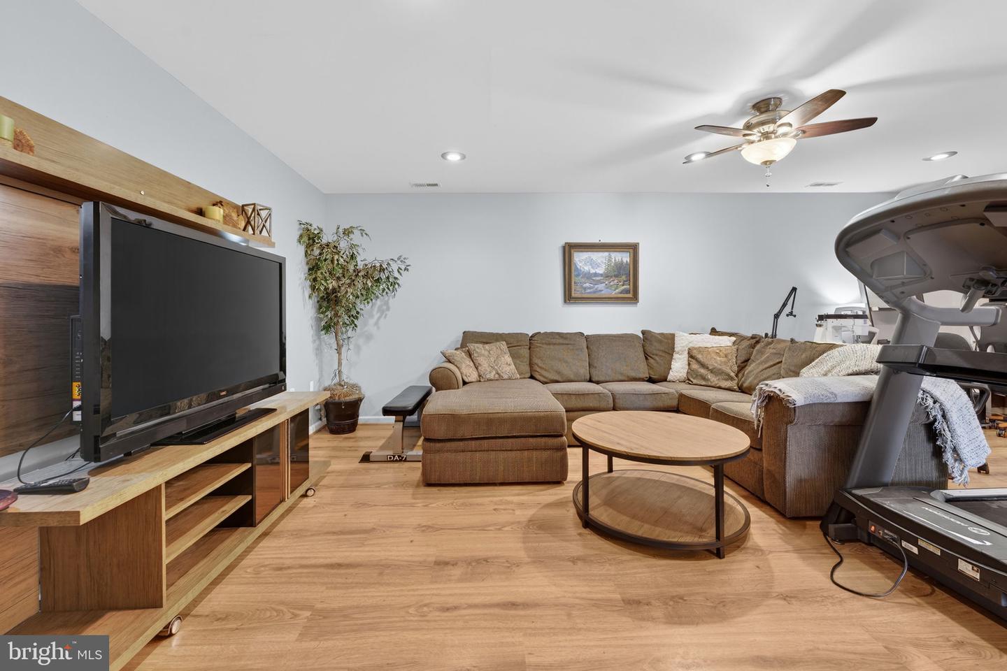 7453 Opal Rd Property Photo 20