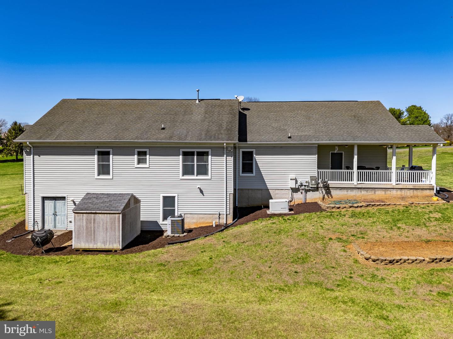 7453 Opal Rd Property Photo 24
