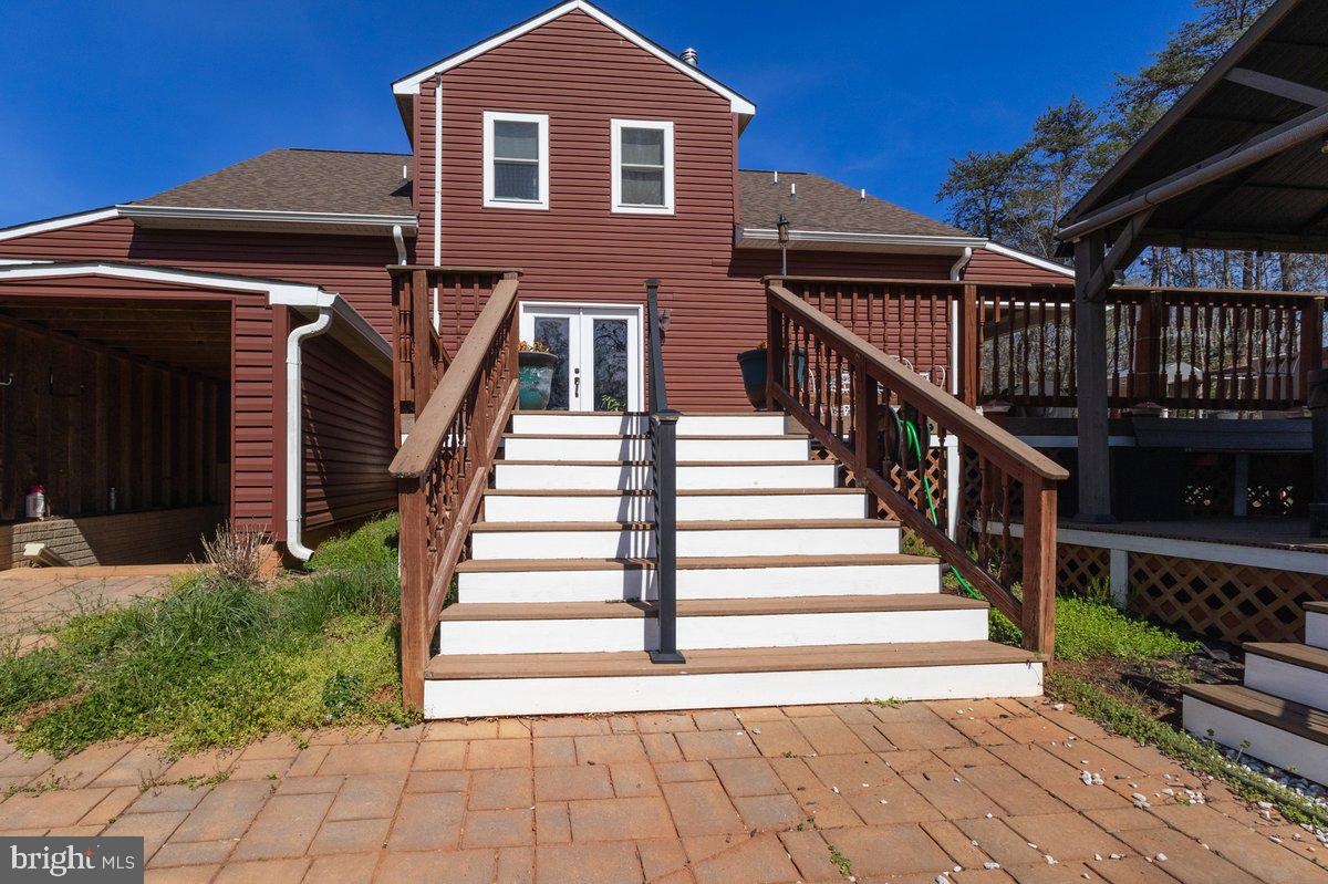 2113 Courthouse Rd Property Photo 9
