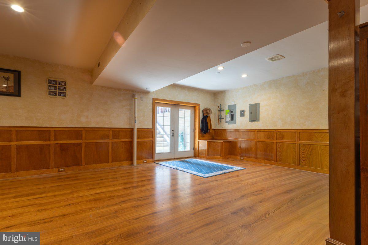 2113 Courthouse Rd Property Photo 12