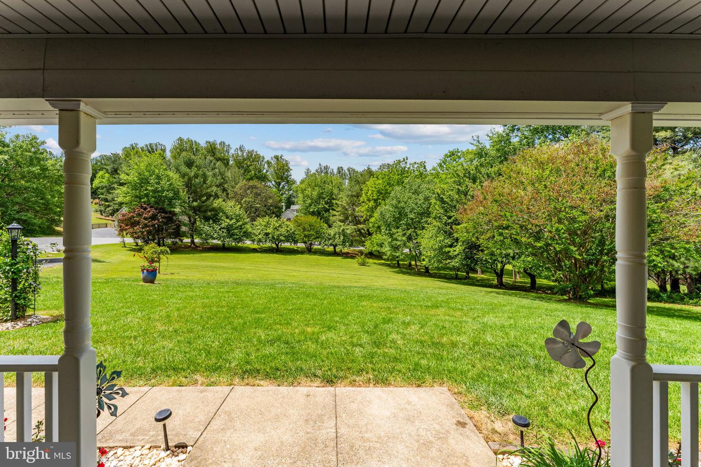 5732 Pond View Ln Property Photo 9