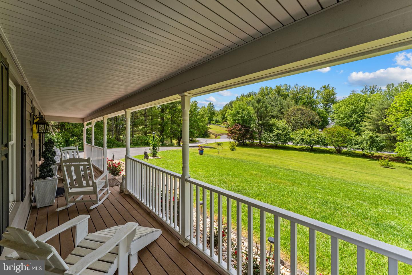 5732 Pond View Ln Property Photo 10