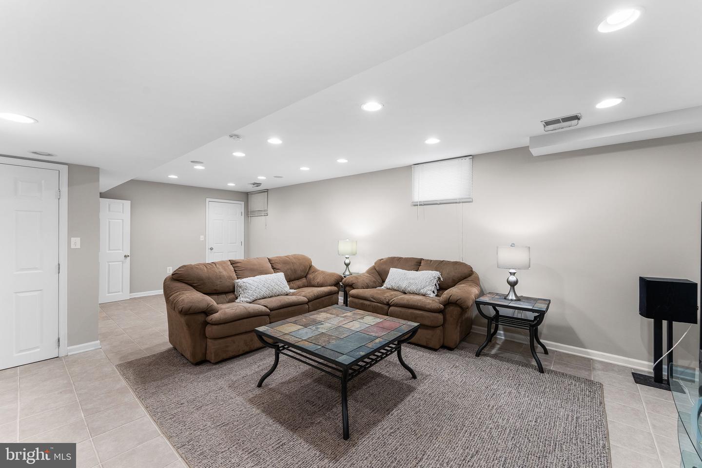 5732 Pond View Ln Property Photo 42