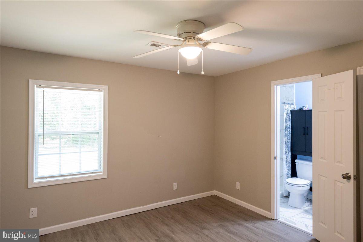 12350 Roselawn Ln Property Photo 15