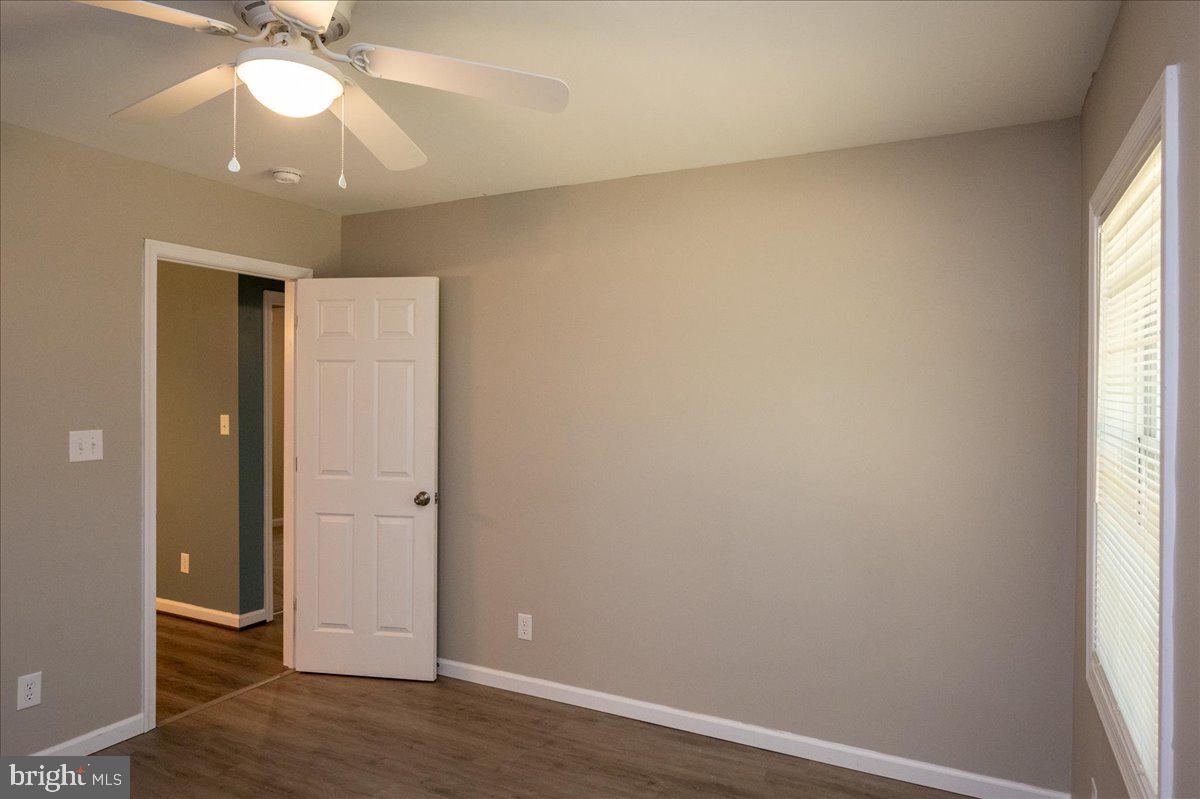 12350 Roselawn Ln Property Photo 16