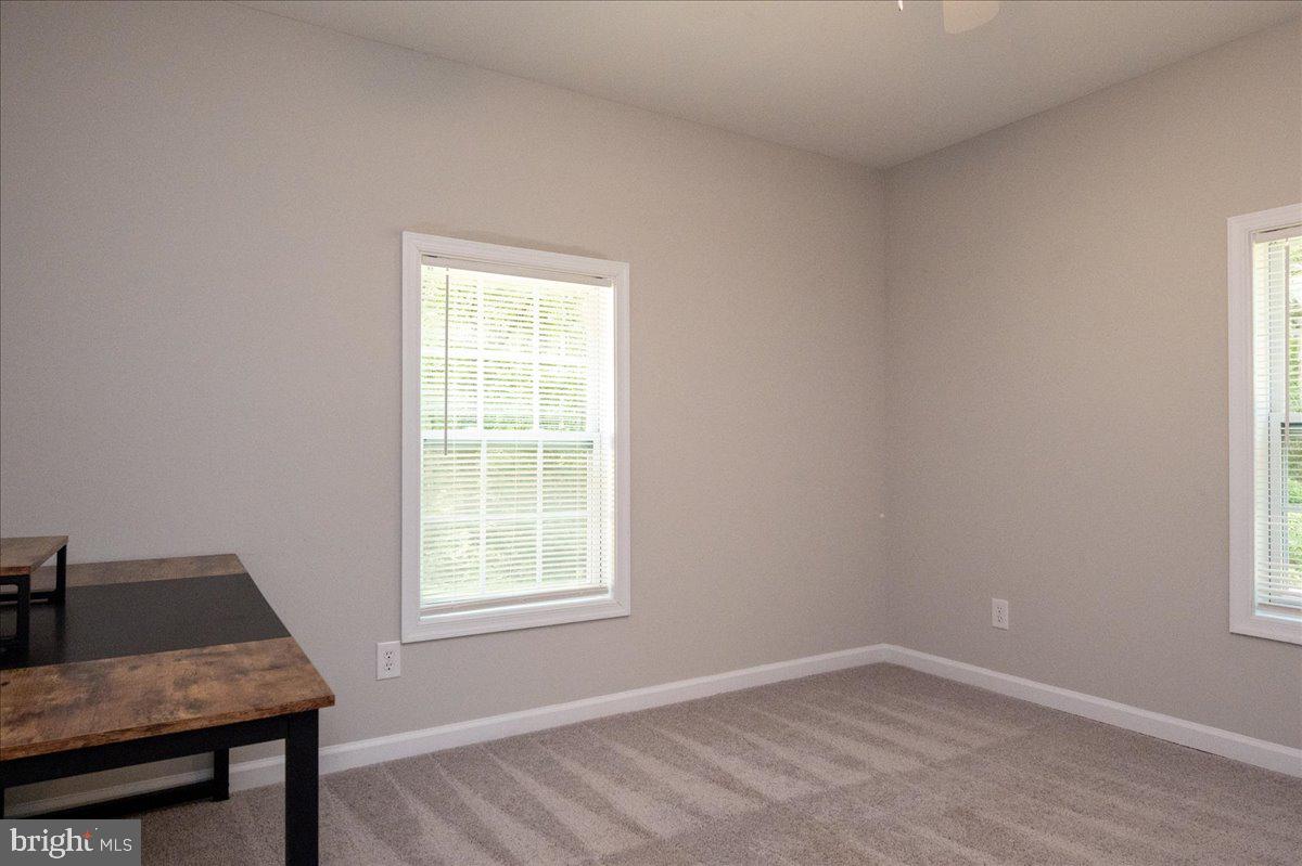 12350 Roselawn Ln Property Photo 17