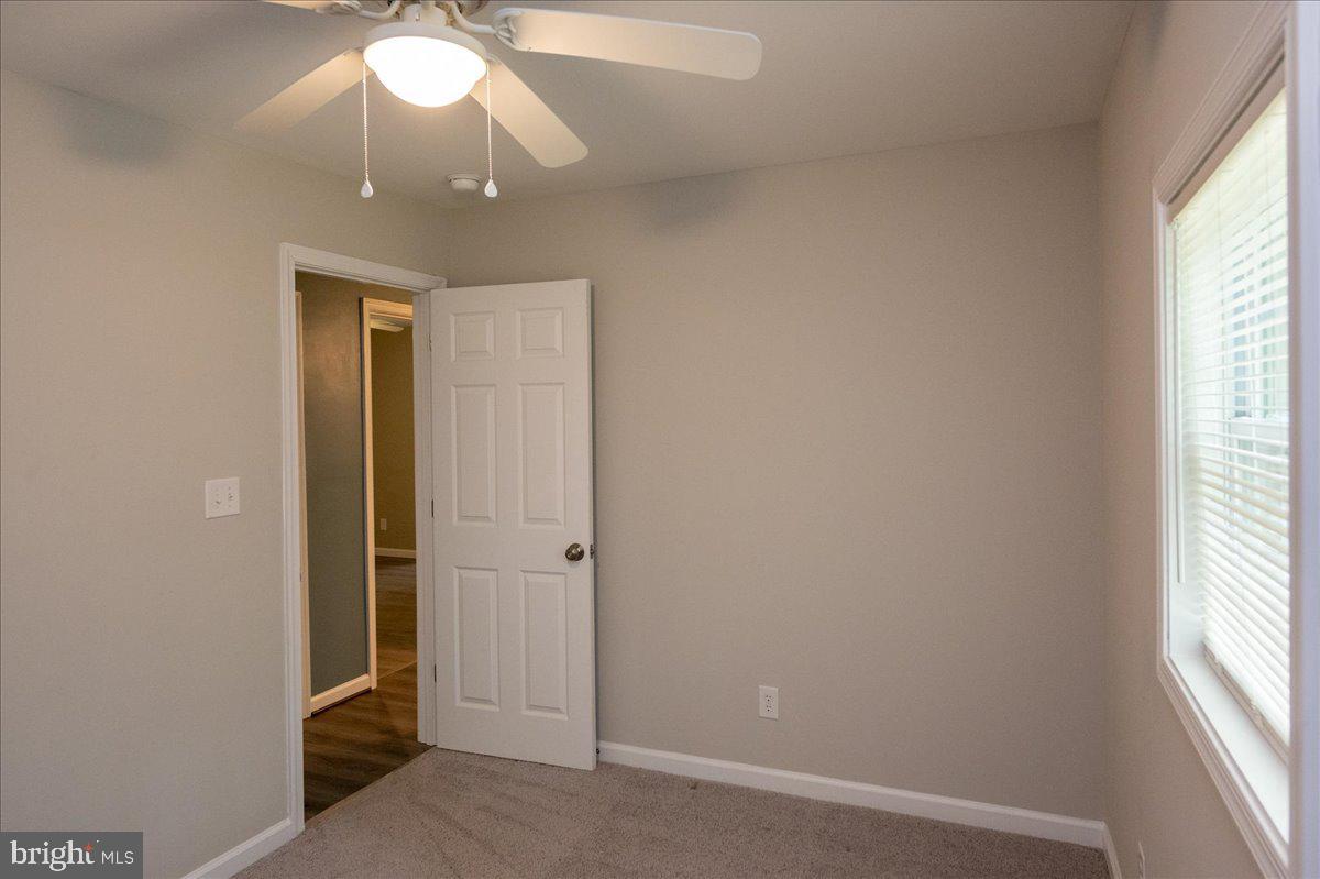 12350 Roselawn Ln Property Photo 20