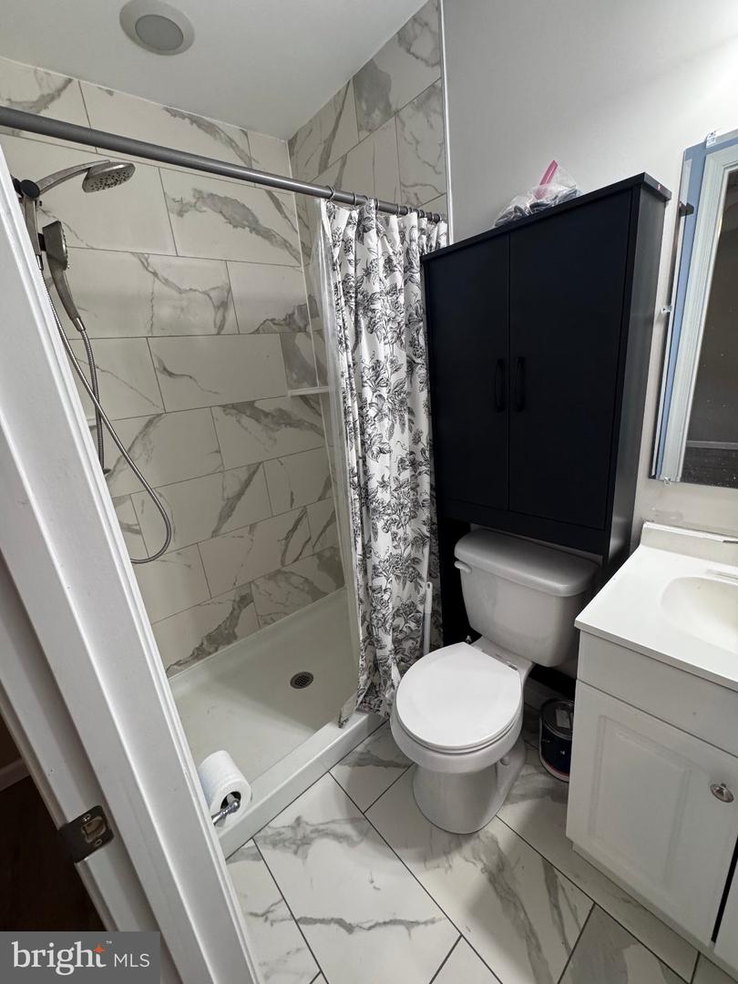 12350 Roselawn Ln Property Photo 37