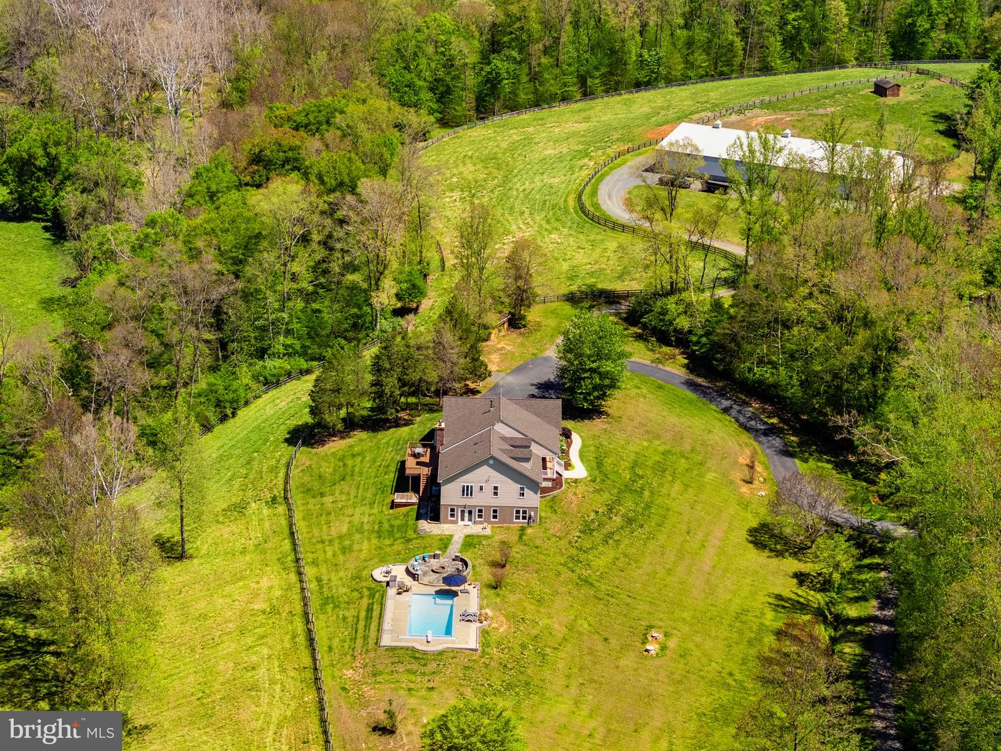 7312 Oak Ln Property Photo 1