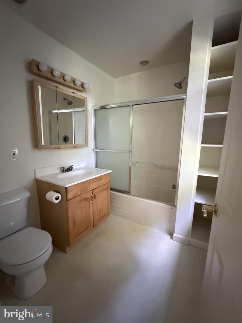 8538 Anderson Ave Property Photo 5
