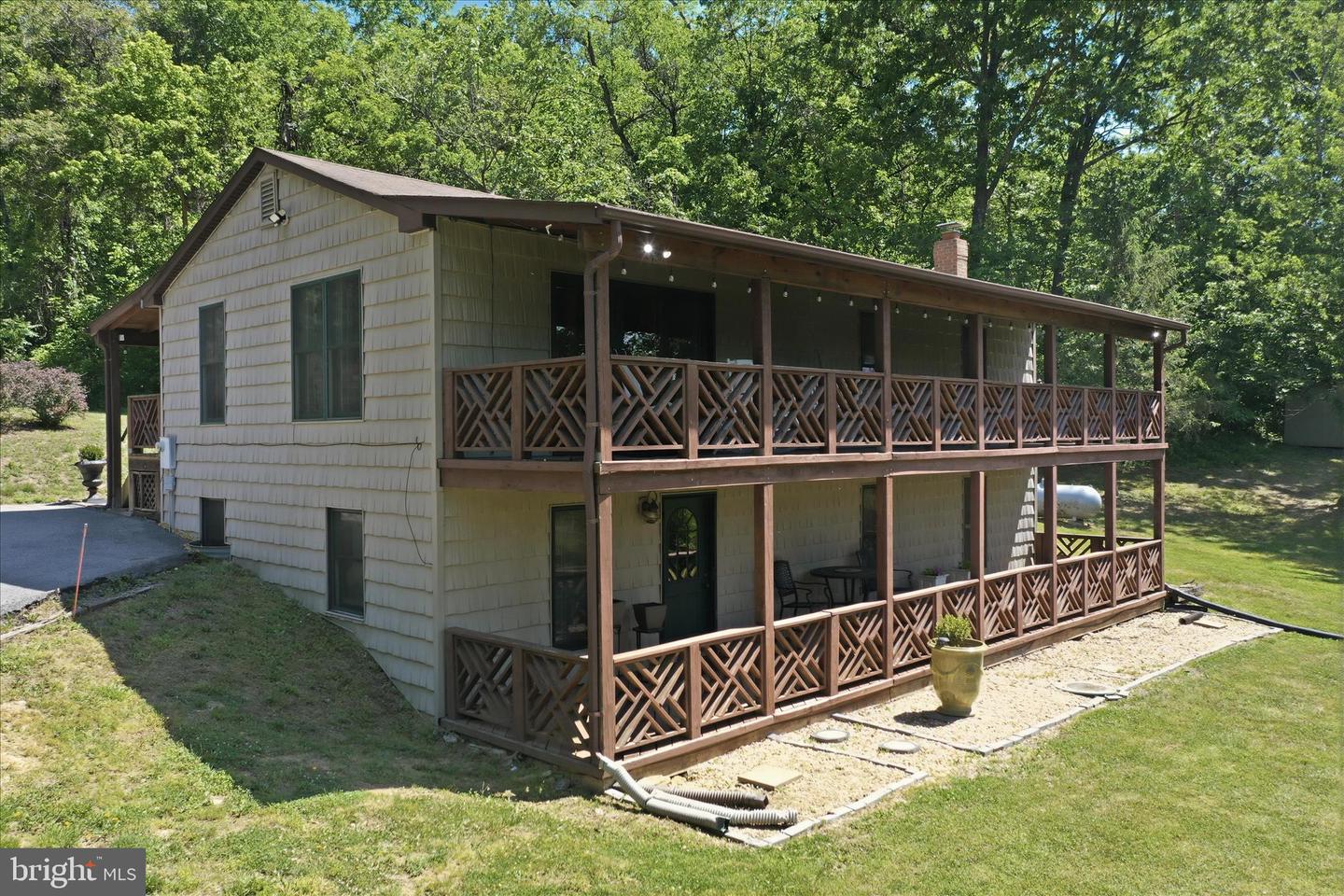 13010 Belle Meade Ln Property Photo 1