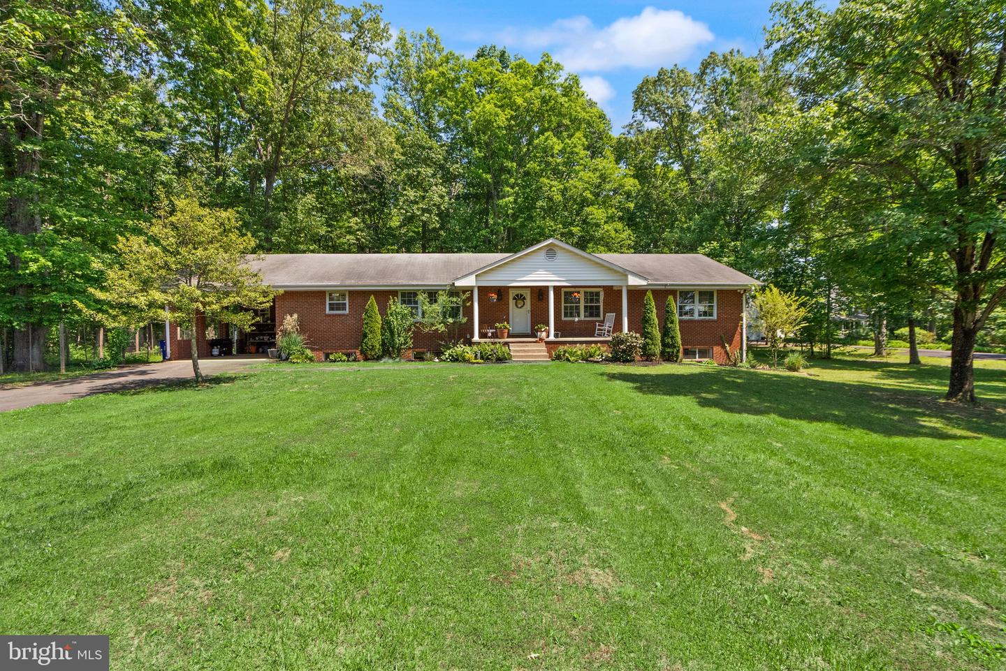 8131 Tall Pines Ln Property Photo 1