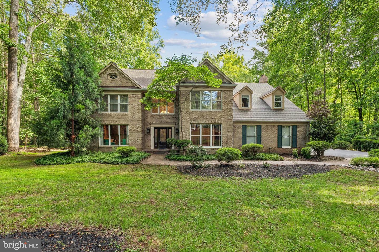 5843 Old Dominion Ct Property Photo 1
