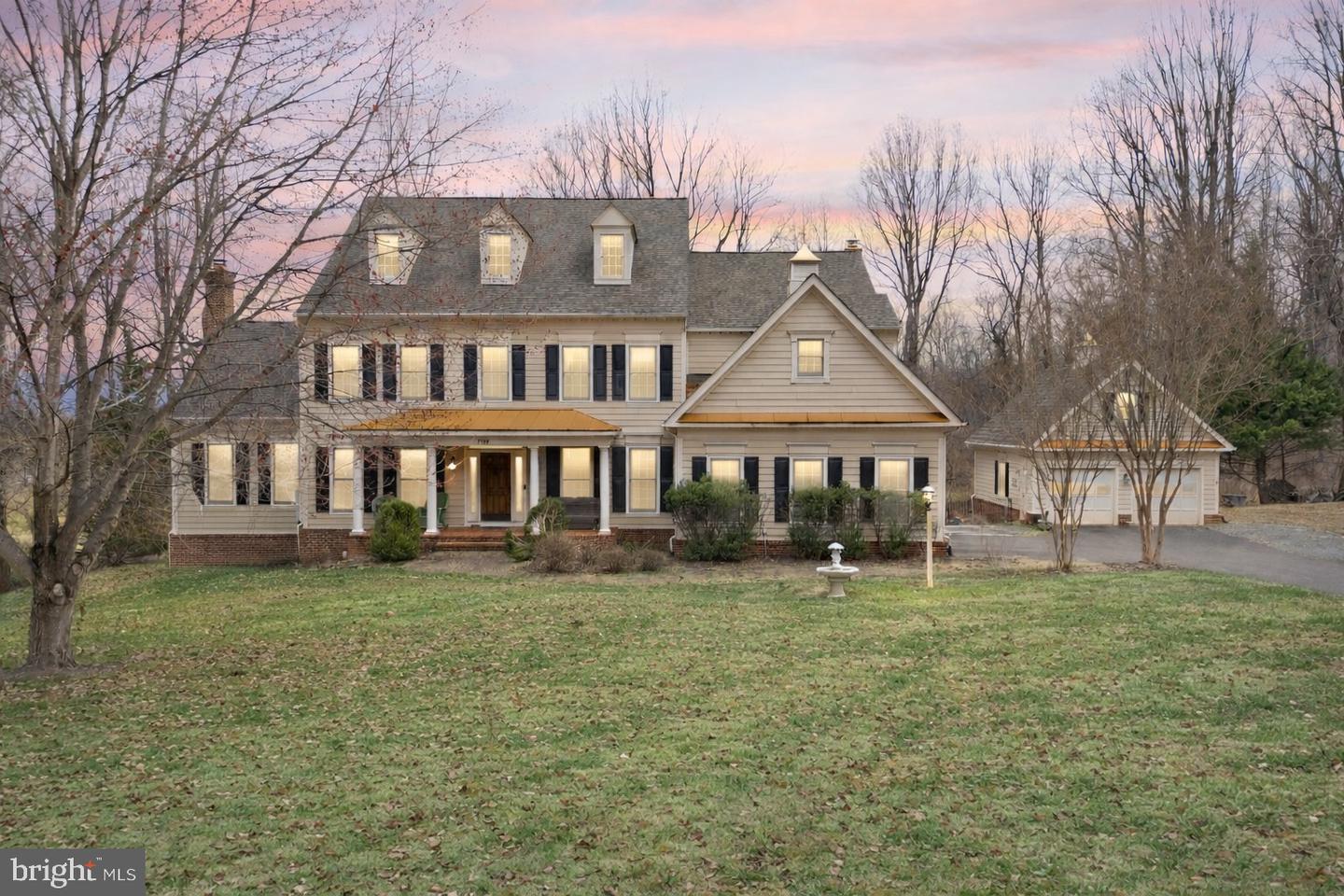7188 Kenthurst Ln Property Photo 1
