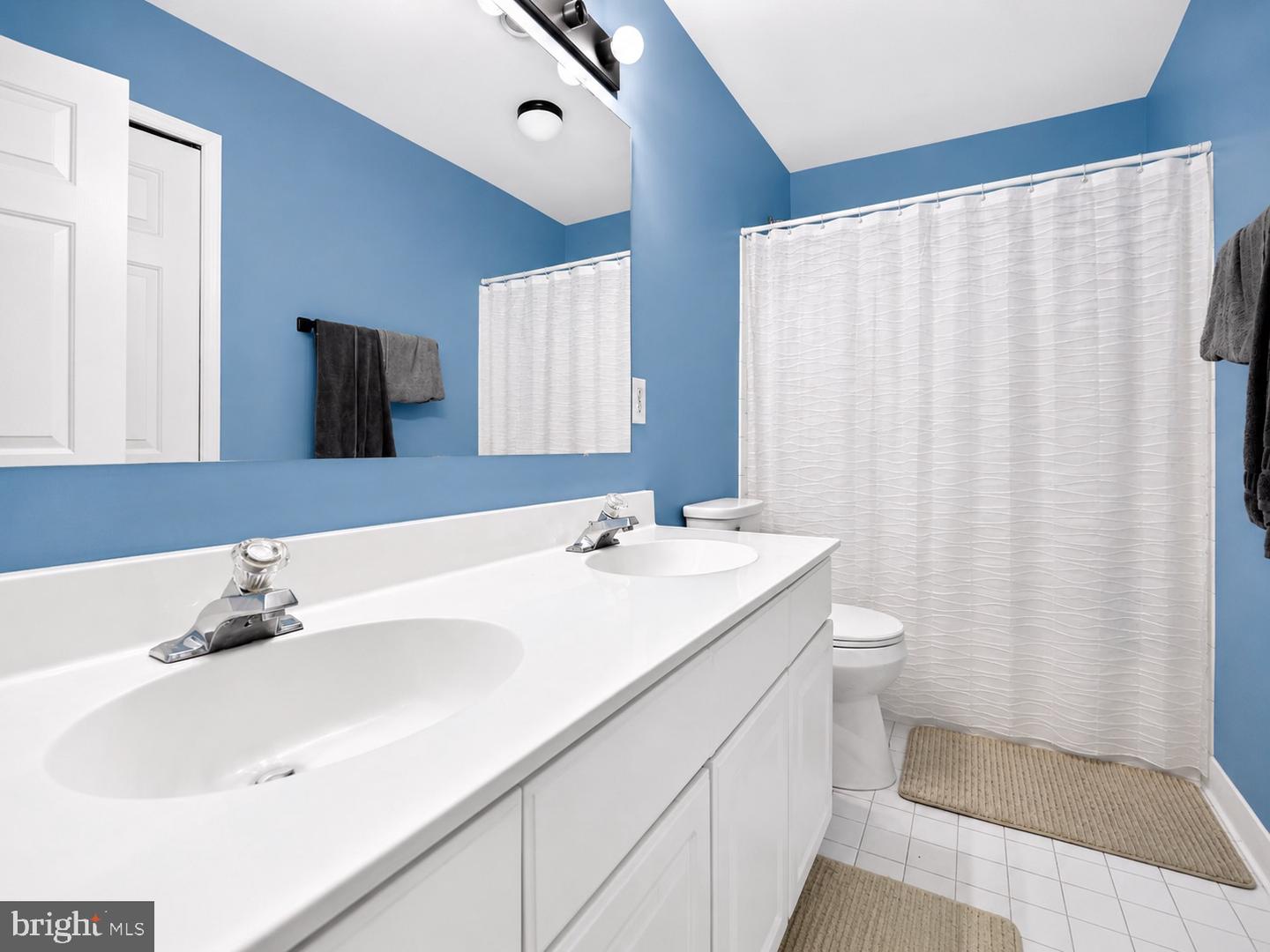 7164 N Crest Ct Property Photo 20