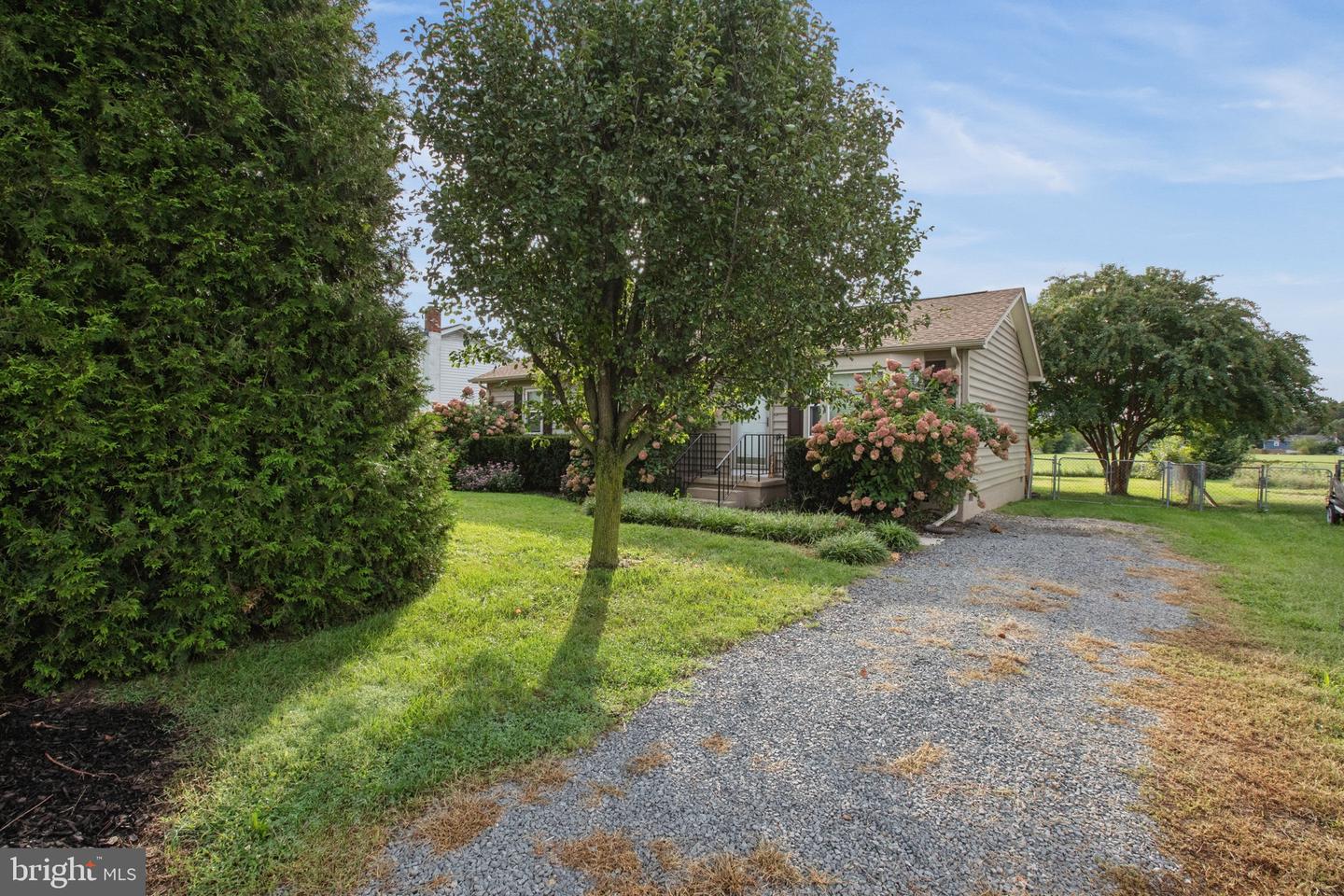 6723 Huntland Dr Property Photo 8