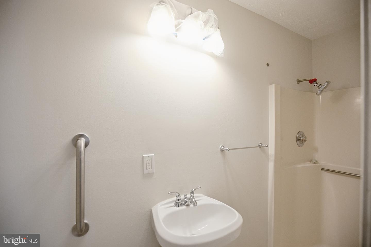 6723 Huntland Dr Property Photo 28