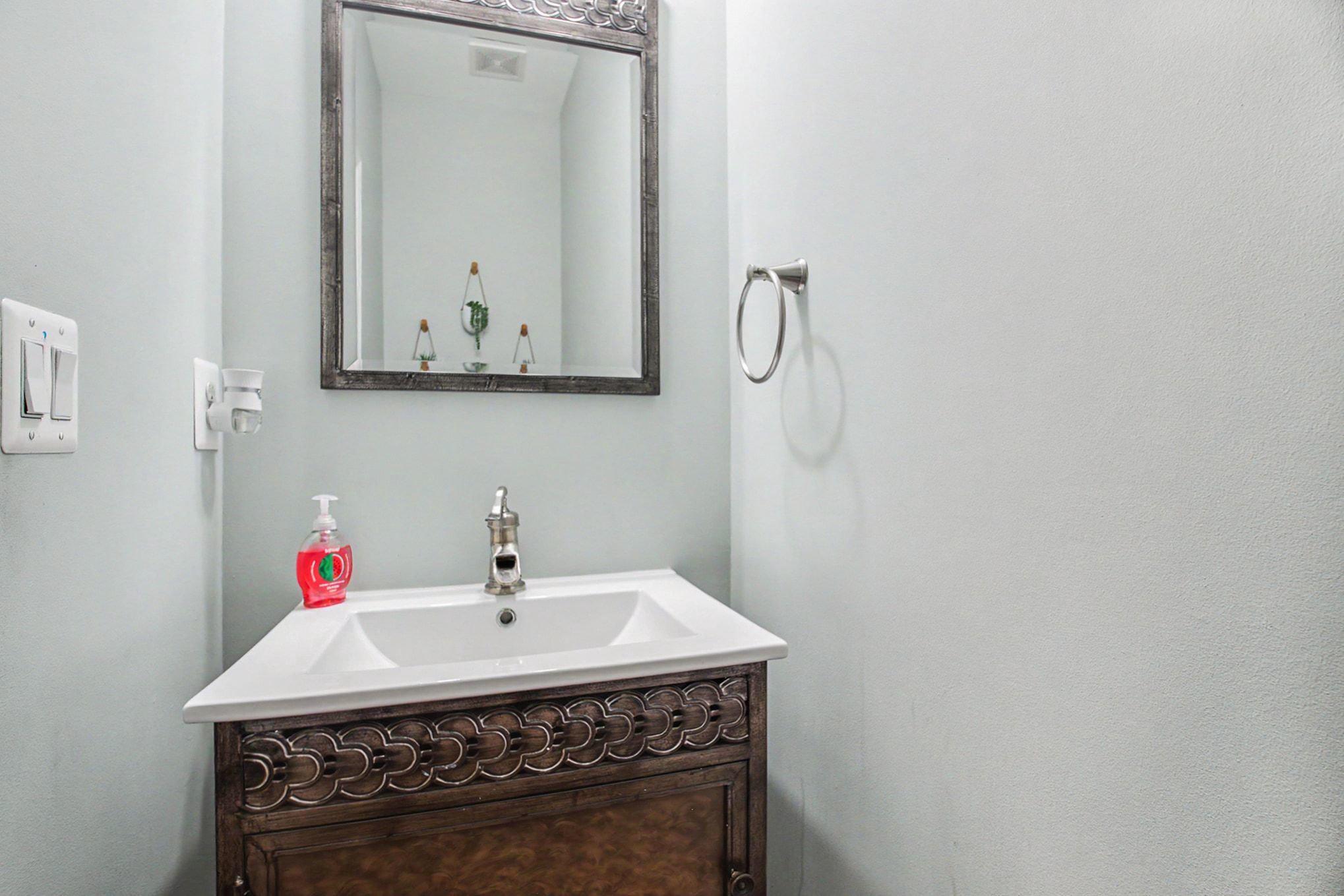 4056 Shrayer Ct Property Photo 17