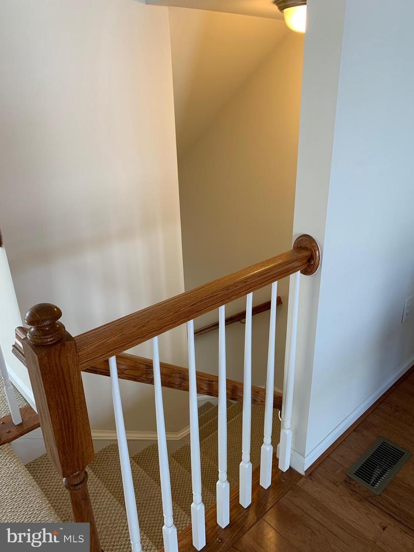 9022 Randolph Cir Property Photo 5