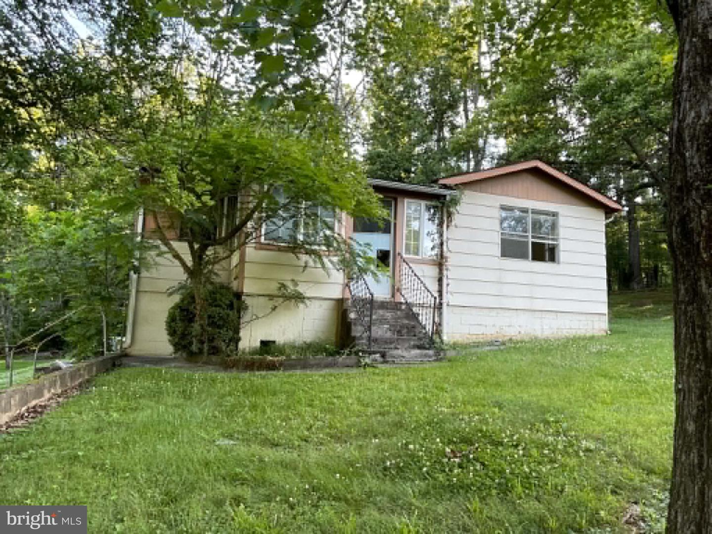 6040 Coon Tree Rd Property Photo 1