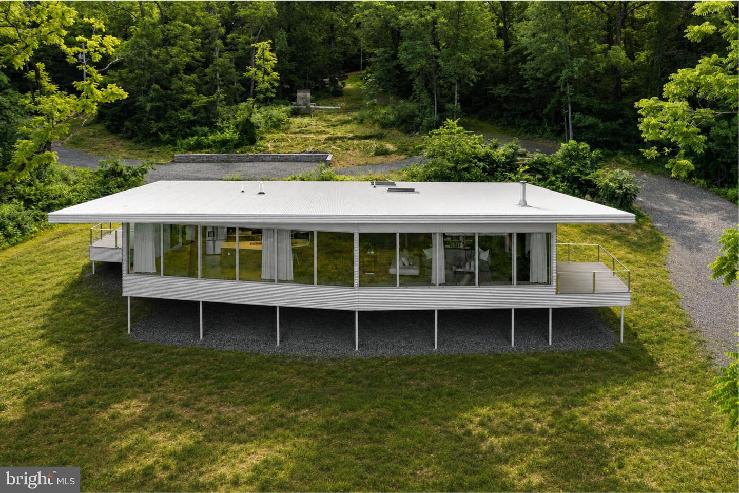 4791 Observatory Property Photo 3