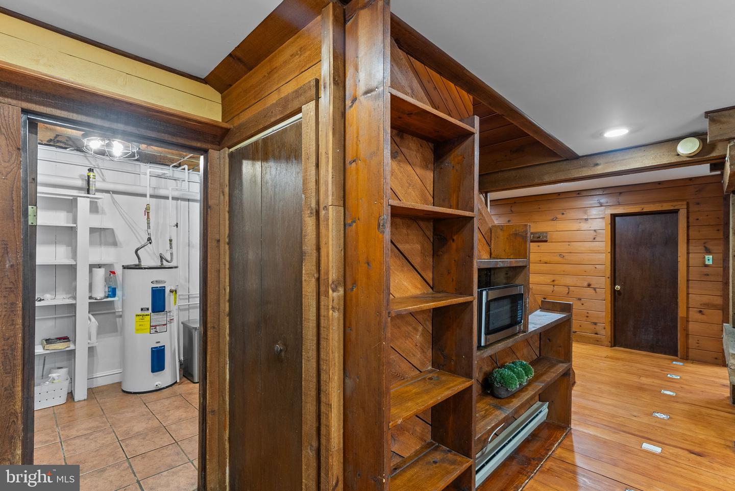 9914 Crest Ct Property Photo 29