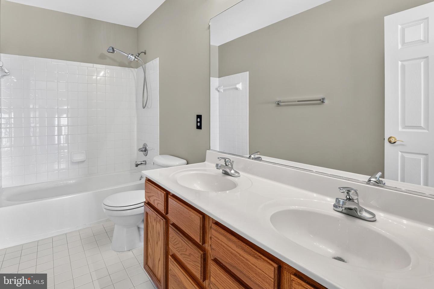 10829 King Nobel Ln Property Photo 29