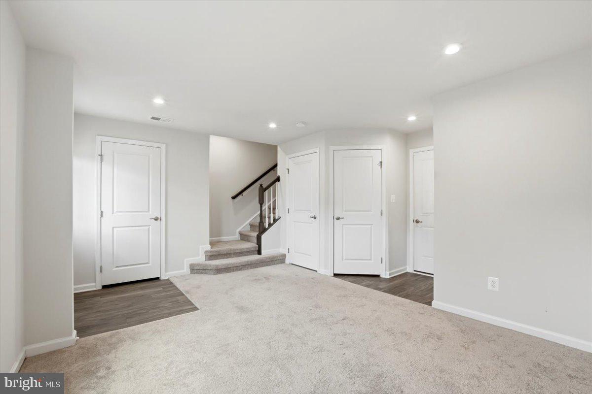 7554 Hancock St Property Photo 6