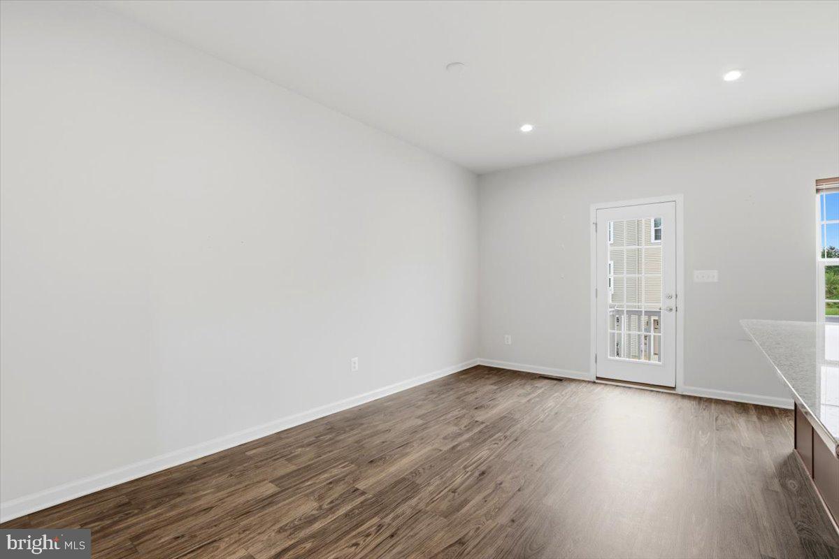 7554 Hancock St Property Photo 15