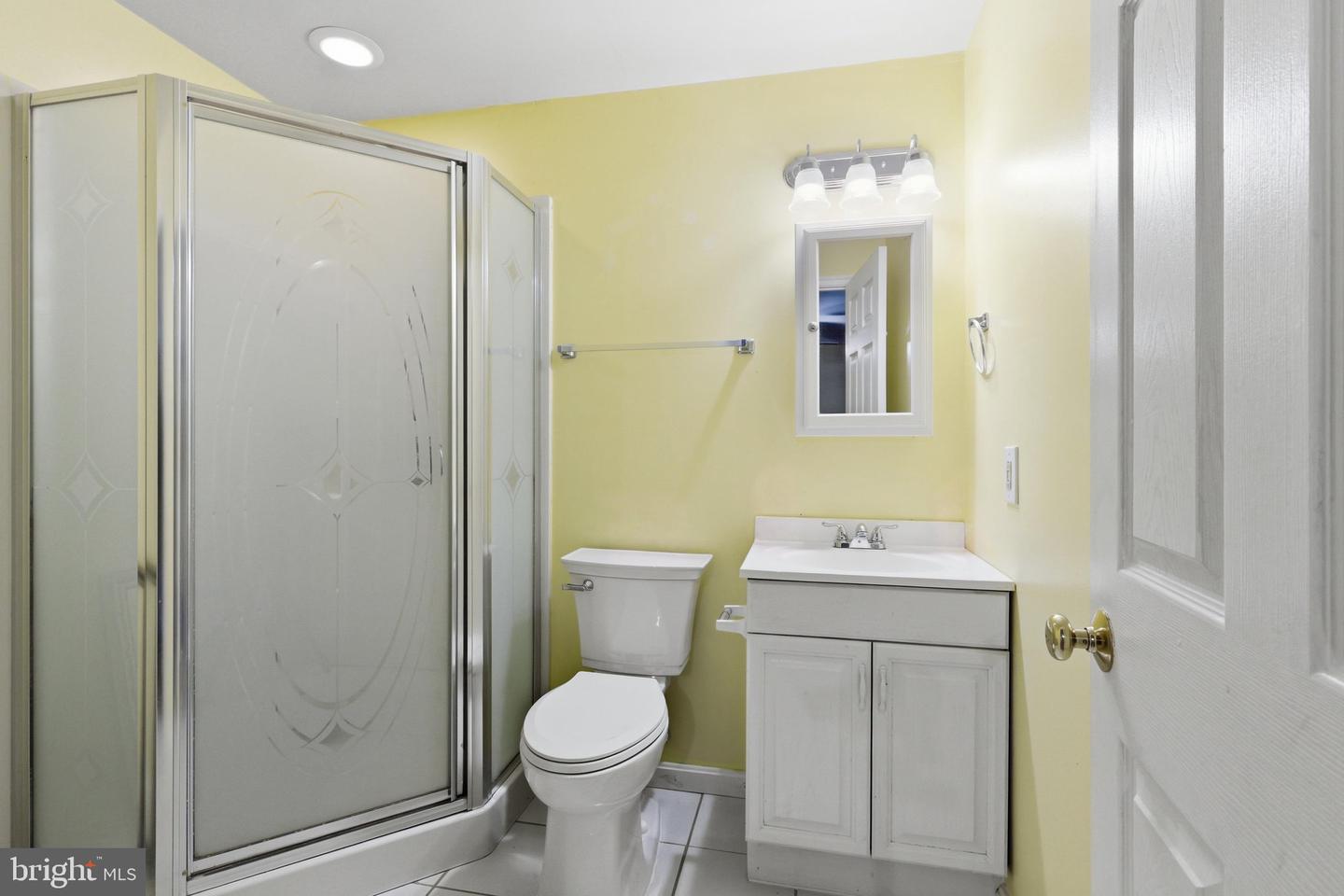 6391 Waterdale Ct Property Photo 16