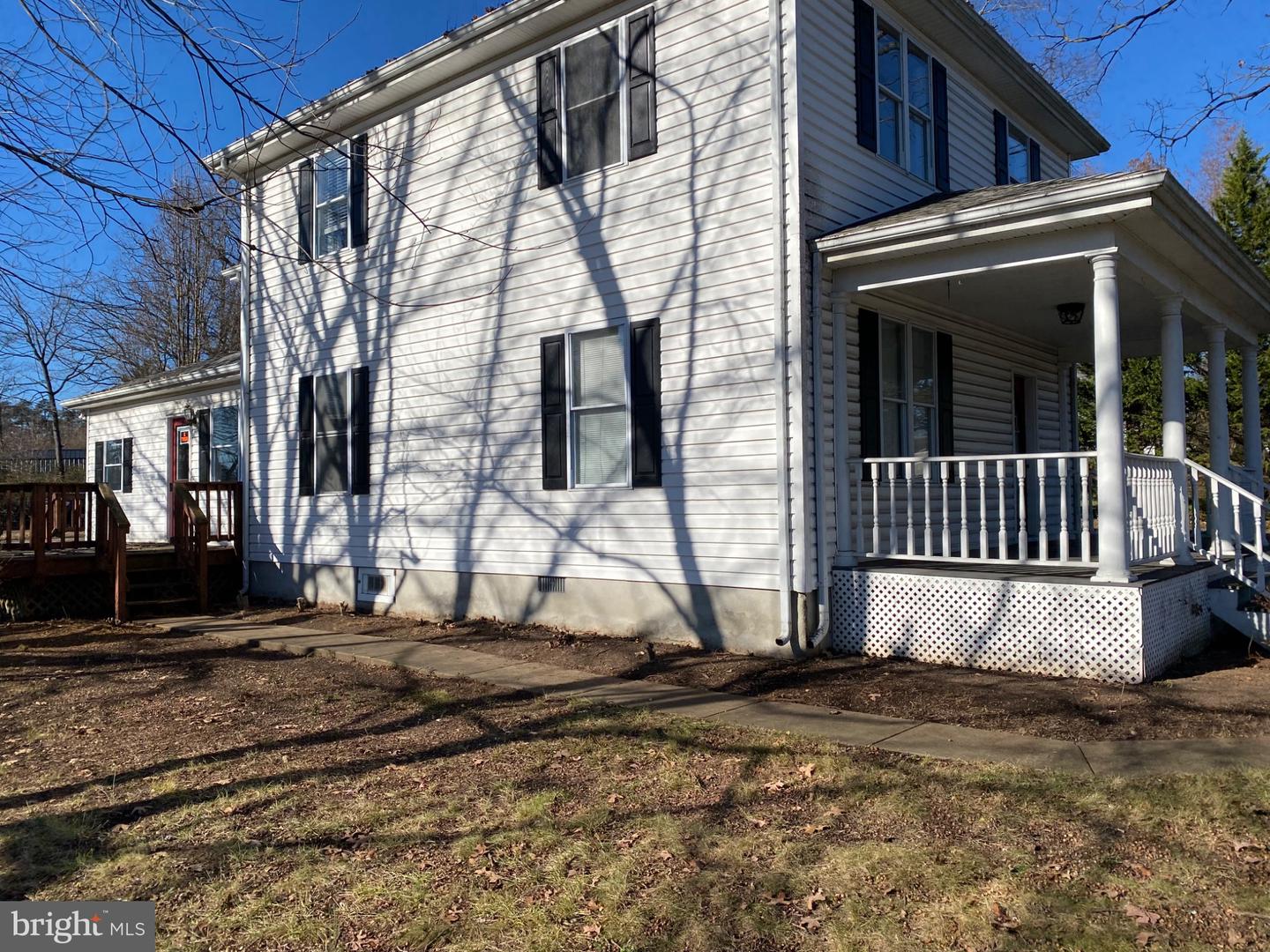 9292 Old Dumfries Rd Property Photo 2
