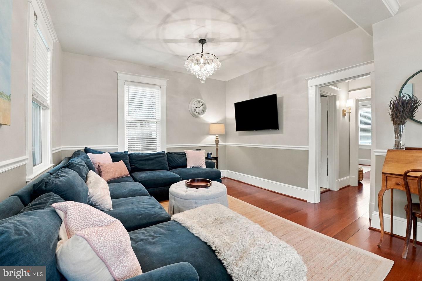 23 Fairfax St Property Photo 6