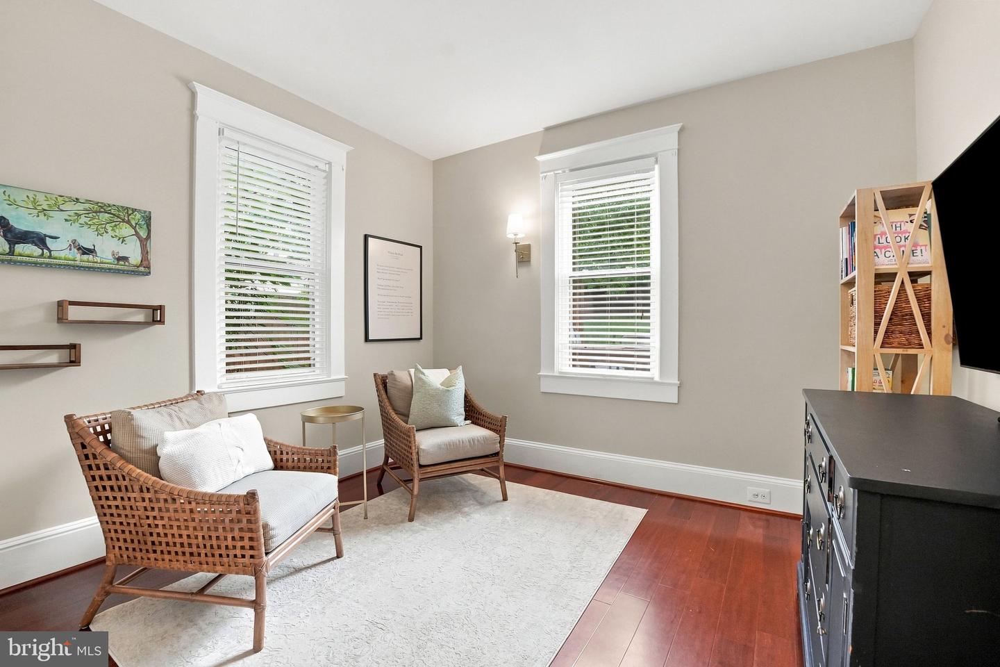 23 Fairfax St Property Photo 8