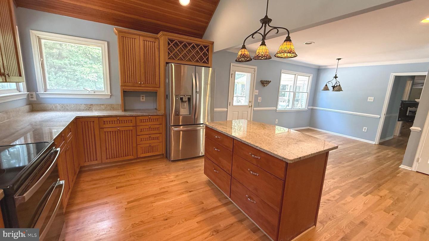 5750 Pendleton Ln Property Photo 11