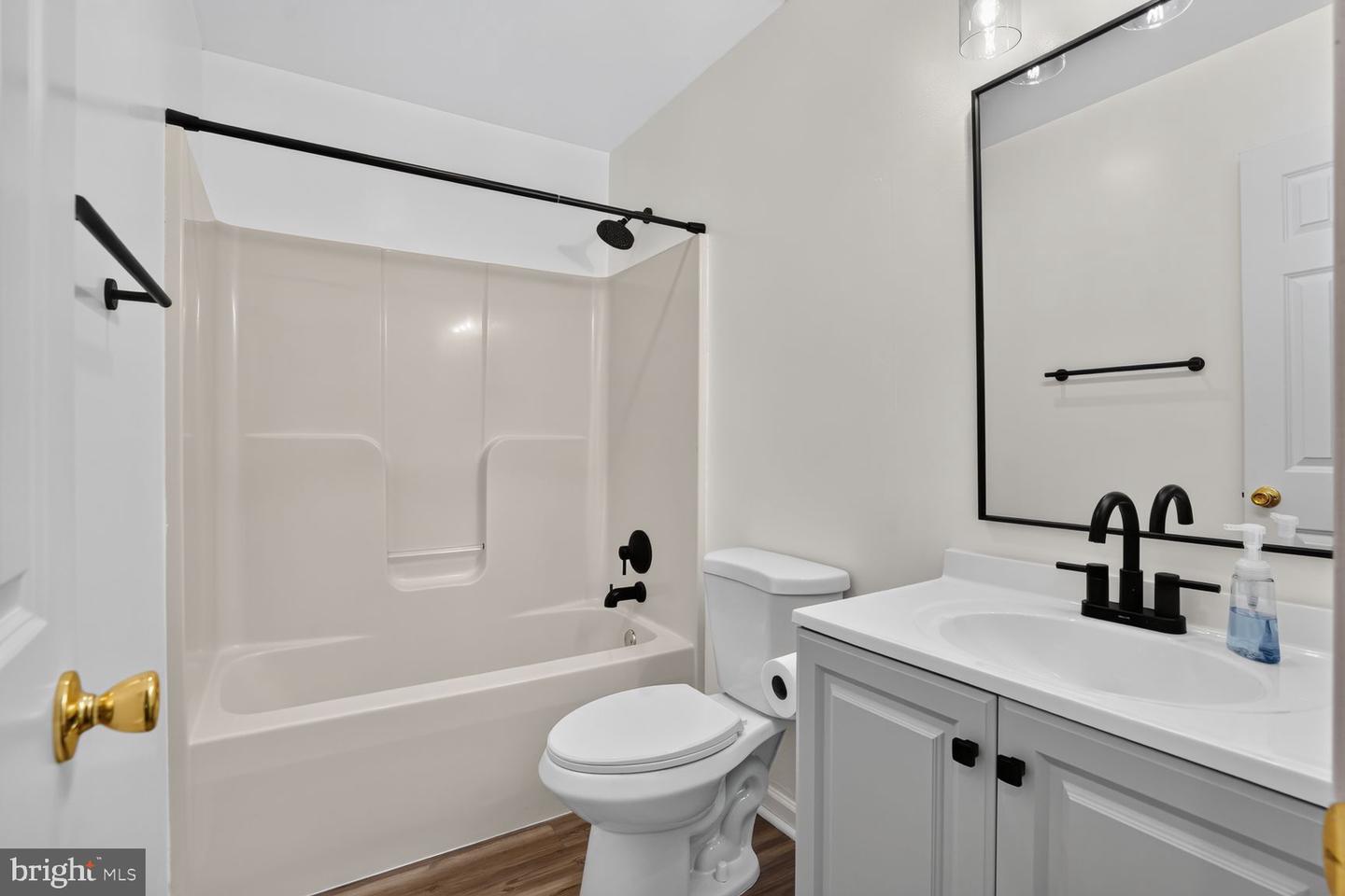 9427 Beale Ln Property Photo 6