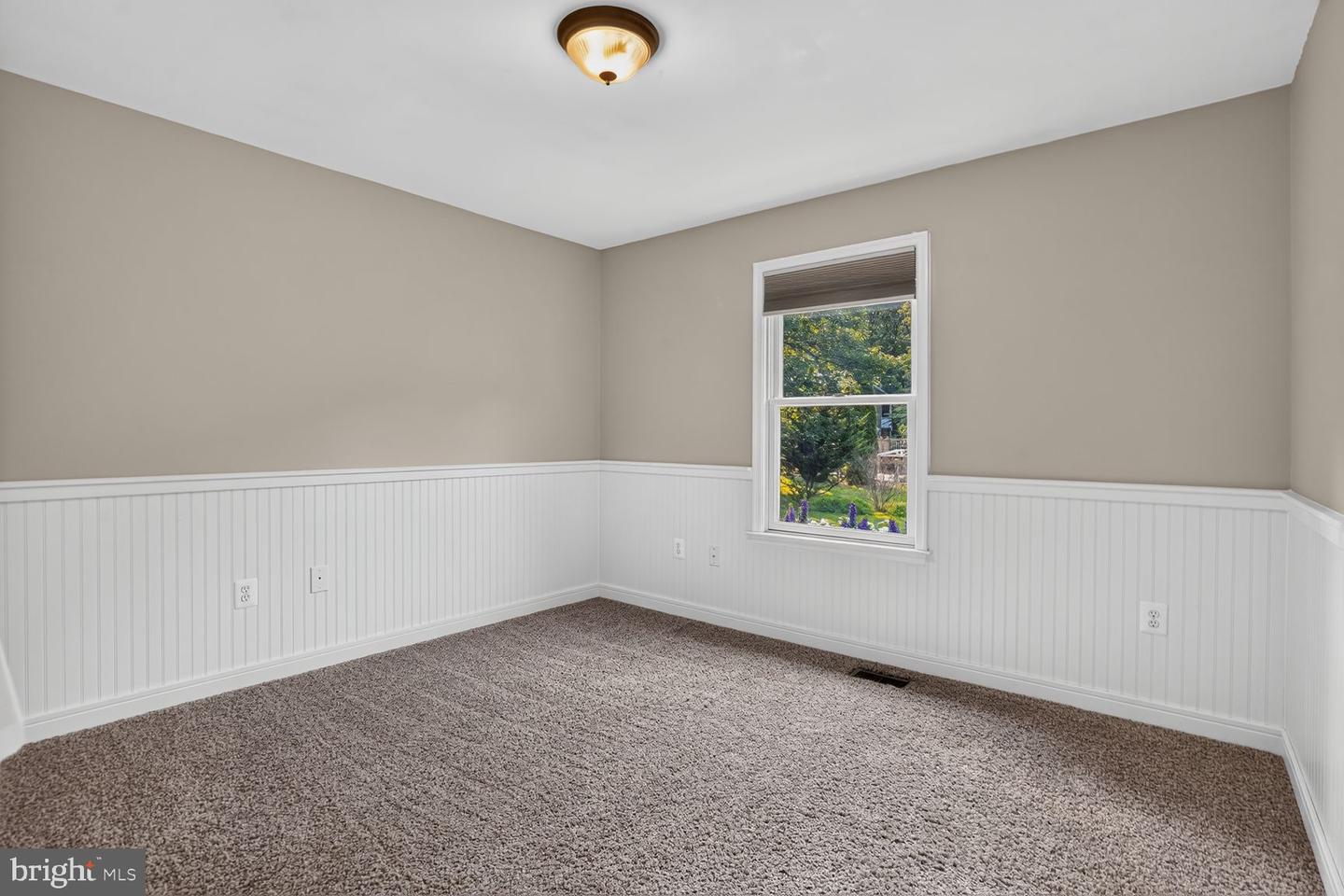 9427 Beale Ln Property Photo 19