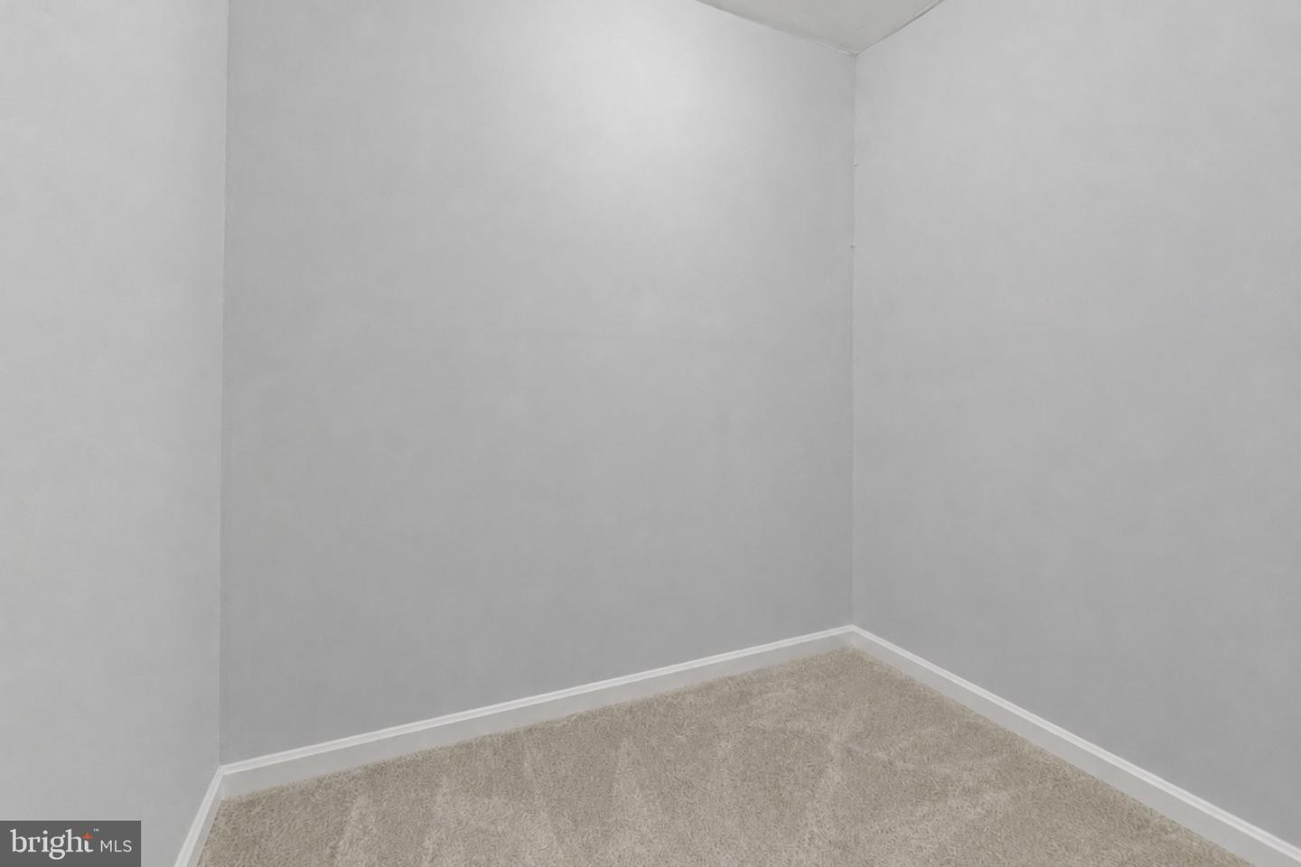 8474 Emerald Ln Property Photo 18