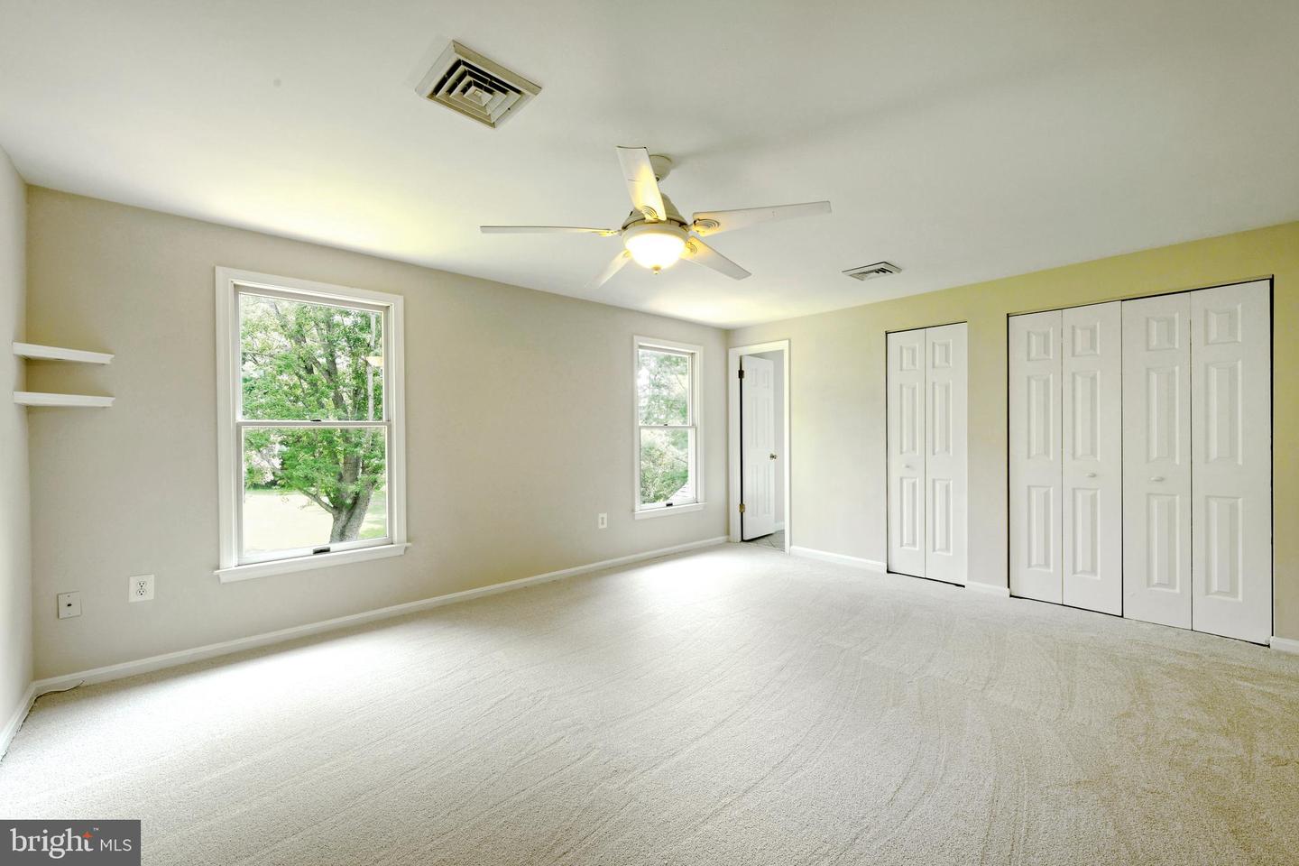 7296 Rectors Ln Property Photo 24